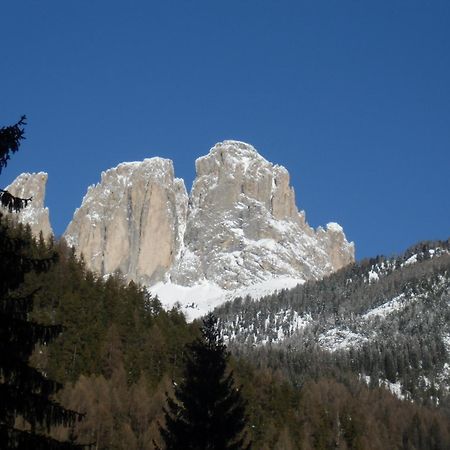 Hotel Garni Festil Campitello di Fassa Exteriér fotografie