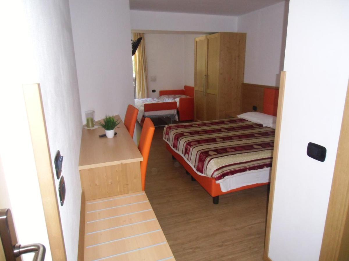 Hotel Garni Festil Campitello di Fassa Exteriér fotografie