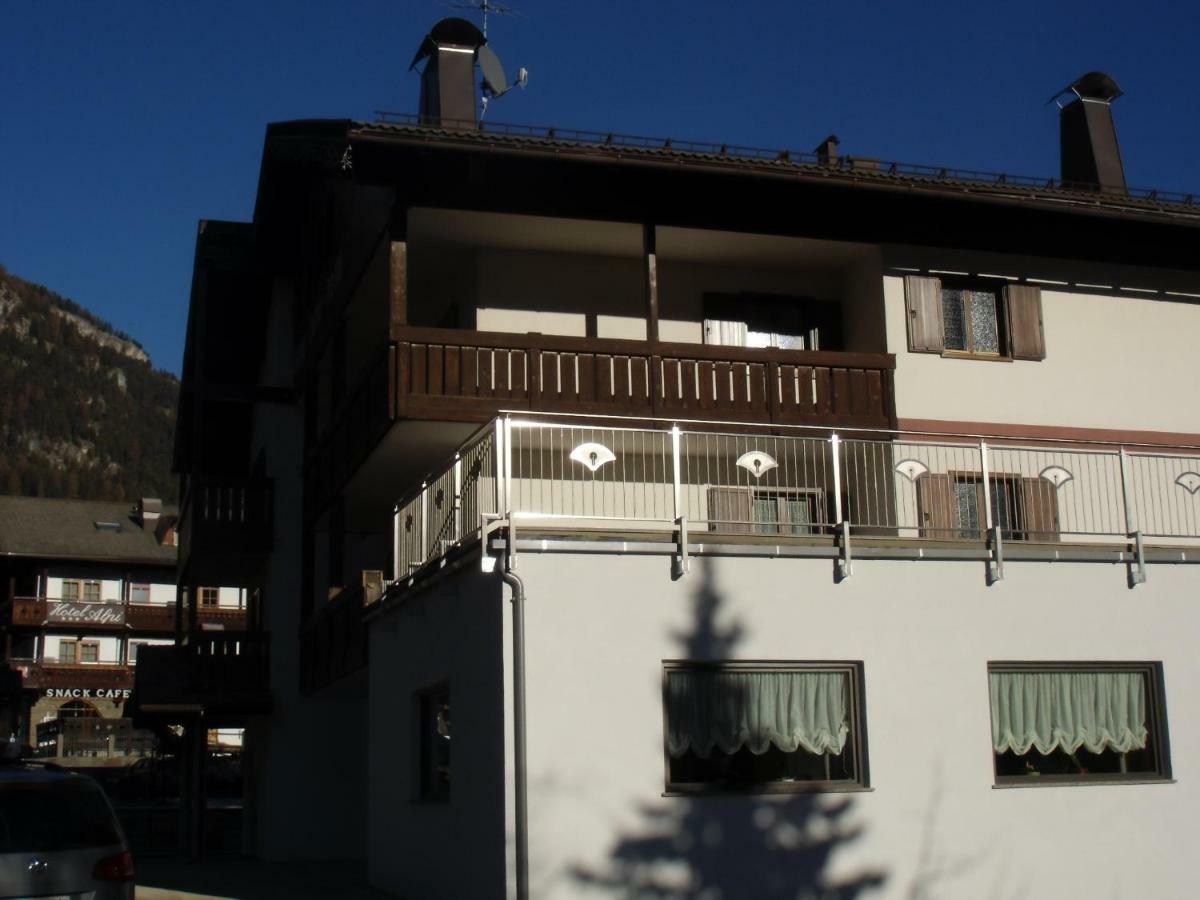 Hotel Garni Festil Campitello di Fassa Exteriér fotografie