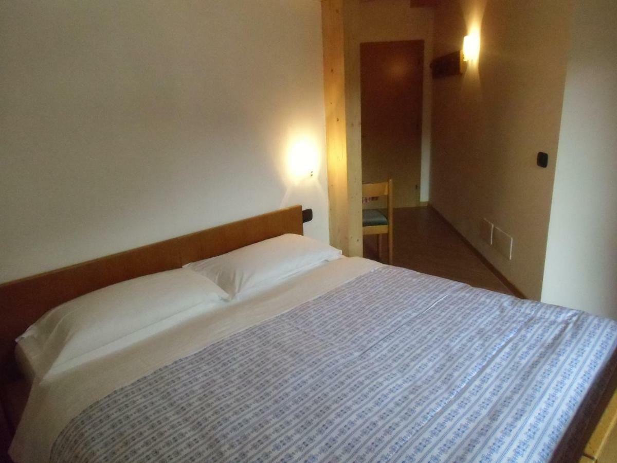 Hotel Garni Festil Campitello di Fassa Exteriér fotografie