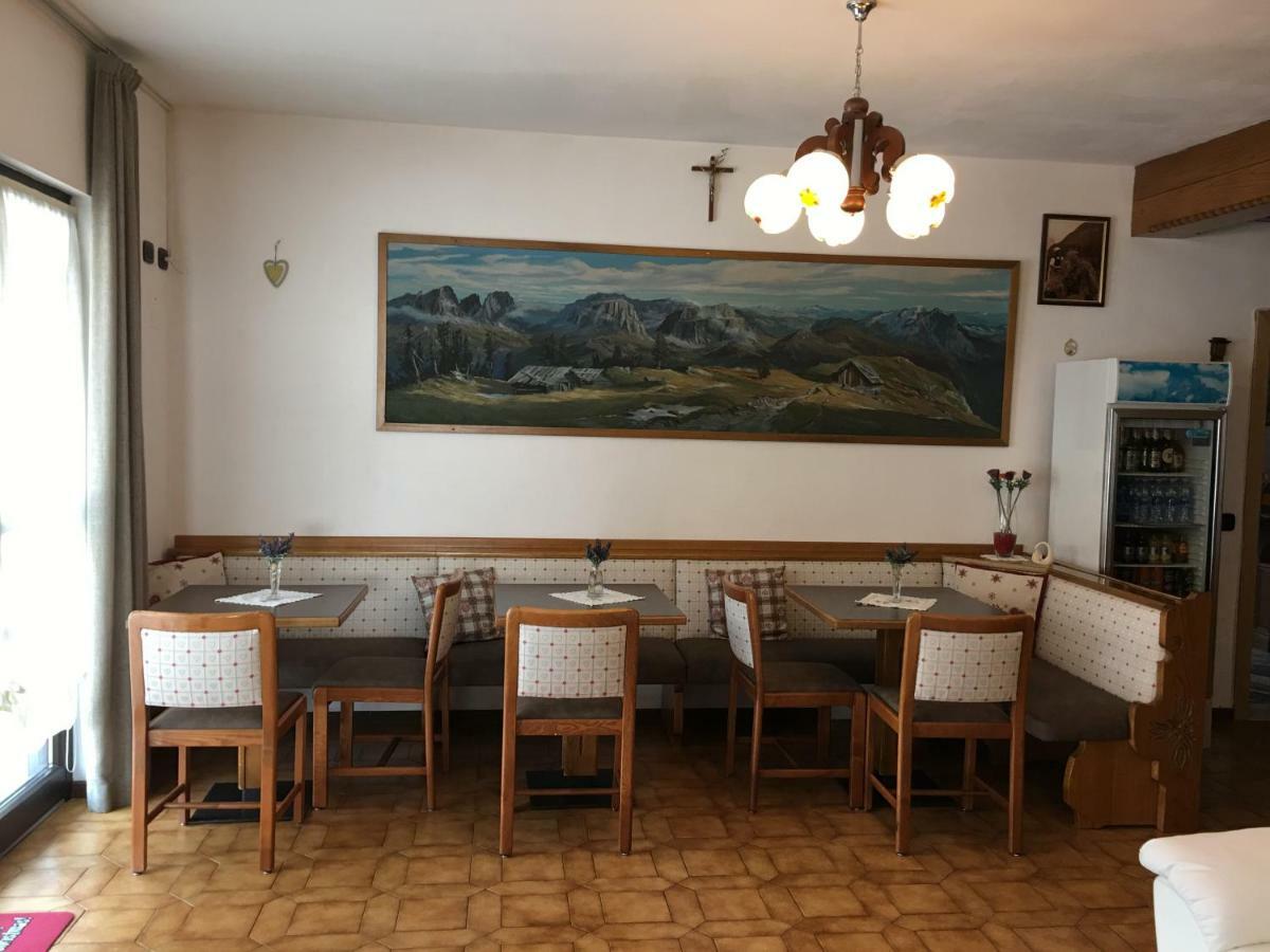 Hotel Garni Festil Campitello di Fassa Exteriér fotografie